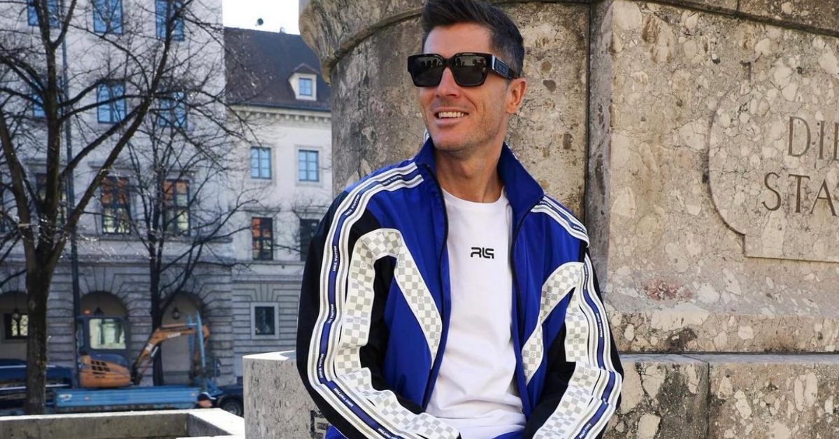 ROBERT LEWANDOWSKI ROAMS MUNICH IN LOUIS VUITTON